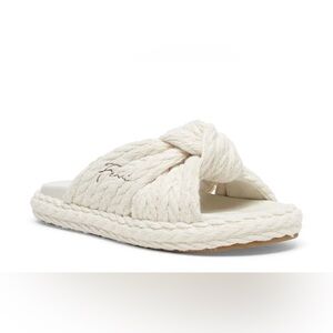 FENDI Feel Knot Slide Sandal. WOMENS. NEW IN BOX 7.5. /37.5. Authentic